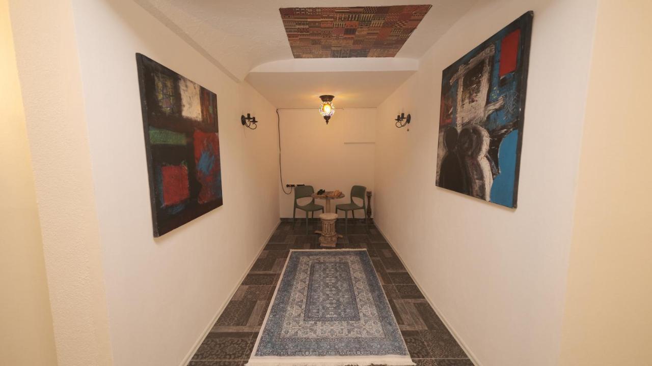 Hostel Dera Prishtinë Ngoại thất bức ảnh